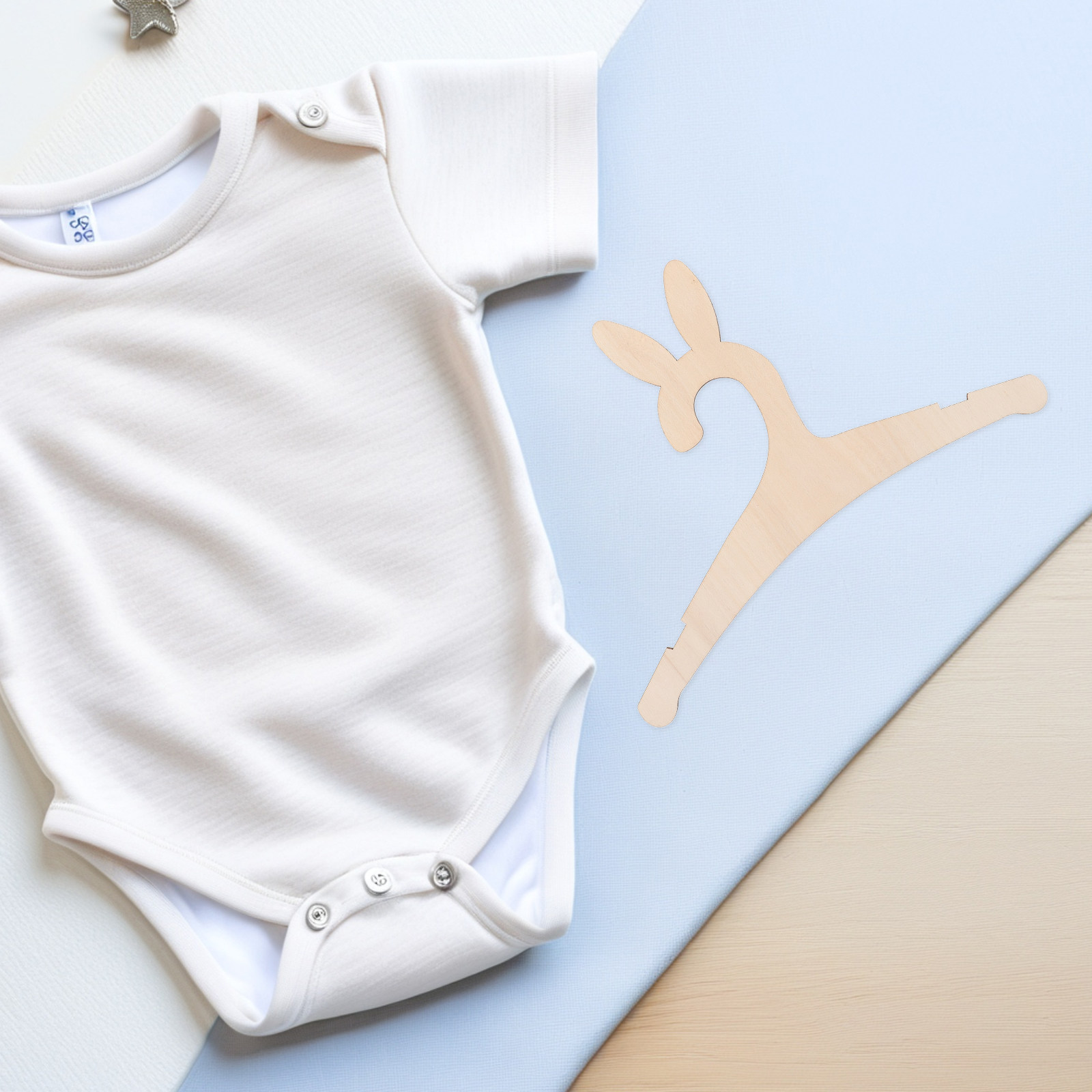 Деревянные вешалки для детской – обзор и цена Baby Clothes